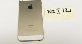 Good
													Apple iPhone SE 1st Gen 2016 - Unlocked, Gold, 64 GB, A1662, photo 3 of 5