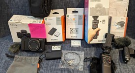 Mint
													Sony ZV-1, photo 5 of 9