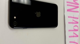 Mint
													Apple iPhone SE 3rd Gen 2022 - Unlocked, Midnight, 64 GB, A2595, photo 3 of 8