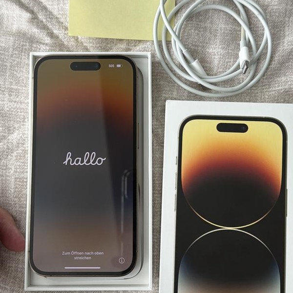 Apple iPhone 14 Pro - Unlocked, 256 GB, Gold, A2650