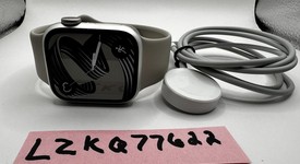 Mint
													Apple Watch Series 8 41mm - Unlocked, Silver, A2772 - Cellular, Aluminum, photo 1 of 5
