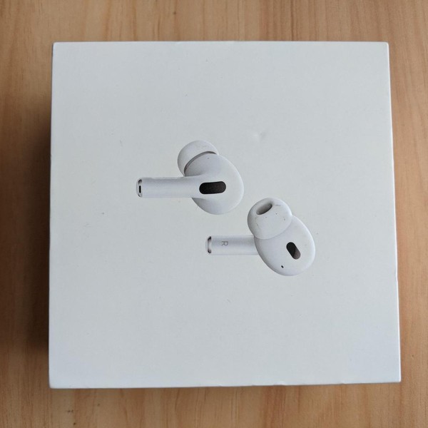 Apple AirPods Pro 2 - Lightning