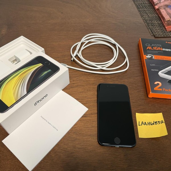 Apple iPhone SE 2nd Gen 2020 - Unlocked, Black, 64 GB, A2275