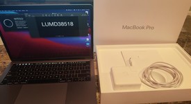 Good
													MacBook Pro 2018 (With Touch Bar) - 13" - I5, Gray, 256 GB, 8 GB, photo 1 of 17