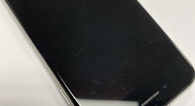 Good
													Apple iPhone SE 3rd Gen 2022 - Unlocked, Starlight, 128 GB, A2595, photo 6 of 6