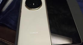 Good
													Honor Magic V5 - Unlocked Non-US, White, 512 GB, 16 GB, photo 4 of 22