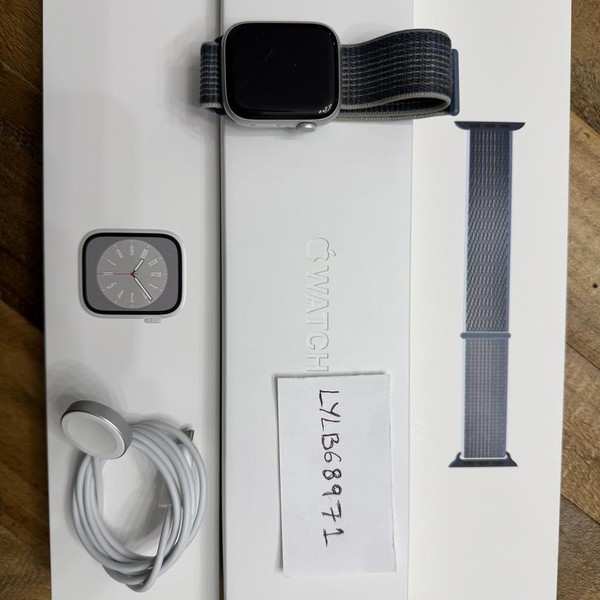 Apple Watch Series 8 45mm - Silver, A2771 - GPS, Aluminum