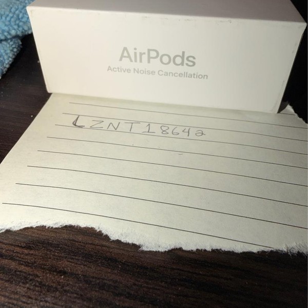 Apple AirPods 4th Gen - Active Noise Cancellation
