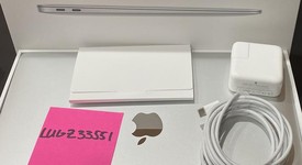 Good
													MacBook Air 2019 - 13" - I5, Silver, 128 GB, 8 GB, photo 1 of 9