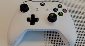 Mint
													Xbox One S (2016) - White, 500 GB, photo 2 of 11