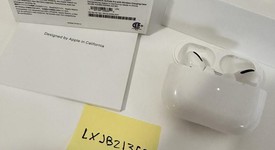 Used
													Apple AirPods Pro 1st Gen - Wireless Case, photo 2 of 4