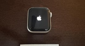 Mint
													Apple Watch SE 2nd Gen 40mm - Starlight, A2722 - GPS, Aluminum, photo 4 of 12