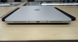Mint
													Apple iPad 11th Gen - Unlocked, Silver, 256 GB, A3355, photo 6 of 6