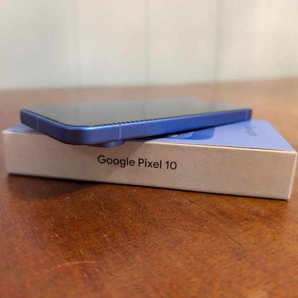 Google Pixel 10 - Unlocked, 128 GB, Indigo, GLBW0