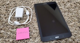 Good
													Samsung Galaxy Tab E 8.0 - AT&T, Black, 16 GB, SM-T377A, photo 2 of 3