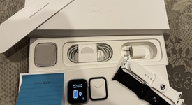 Good
													Apple Watch Series 4 44mm - Silver, A1978 - GPS, Aluminum, photo 1 of 8