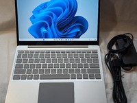 Microsoft Surface Laptop Go