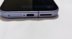 Mint
													Google Pixel 9a - Unlocked, Iris, 128 GB, 8 GB, photo 3 of 8