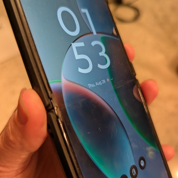 Motorola Razr (2023) - Unlocked, Sage, 128 GB, 8 GB