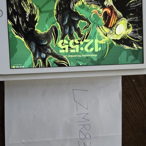 Apple iPad 8th Gen - Wi-Fi, 128 GB, Silver, A2270