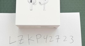 Used
													Apple AirPods Pro - Wireless Case, photo 6 of 6