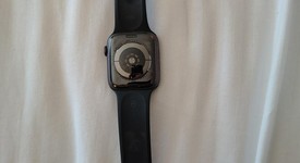 Good
													Apple Watch Series 5 44mm - Gray, A2093 - GPS, Aluminum, photo 4 of 4