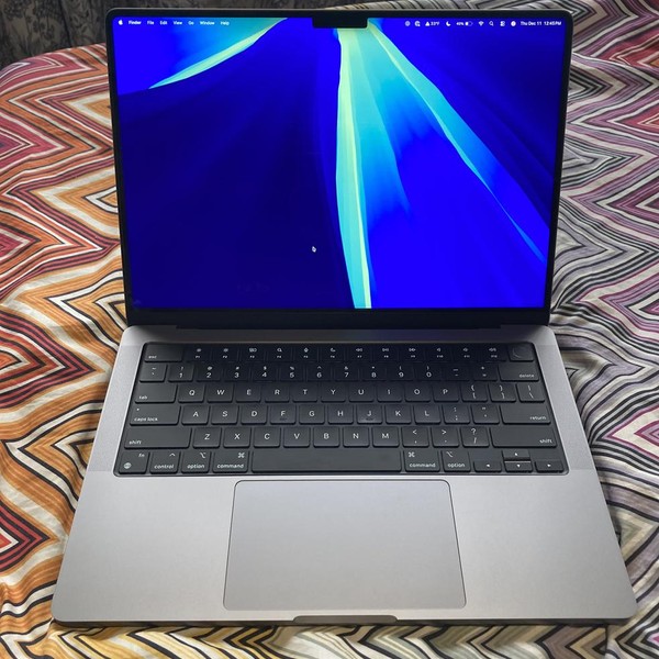MacBook Pro 2023 - 14 inch - 4 TB, Gray, 32 GB, Apple M2 Max