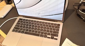 Good
													MacBook Air 2025 (M4) - 13" - Apple M4, Silver, 1 TB, 24 GB, photo 1 of 5