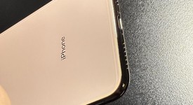 Good
													Apple iPhone Xs Max - Unlocked, Gold, 64 GB, A1921, photo 4 of 5