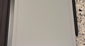 Mint
													reMarkable 2, photo 5 of 9