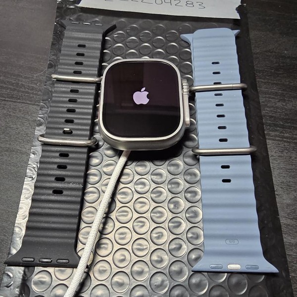 Apple Watch Ultra 3 49mm - Unlocked, Natural, A3281