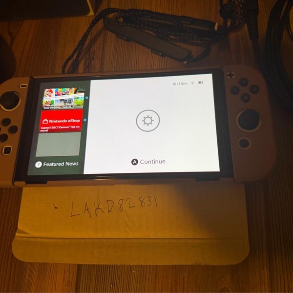 Nintendo Switch - OLED - 64 GB, White