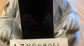Mint
													Apple iPhone 11 - Verizon, White, 128 GB, A2111, photo 1 of 9