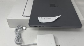 Good
													MacBook Air 2023 - 15" - Apple M2, Gray, 256 GB, 8 GB, photo 3 of 6
