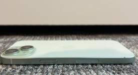 Mint
													Apple iPhone 15 - Unlocked, Green, 128 GB, A2846, photo 3 of 10