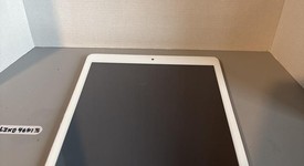 Good
													Apple iPad 8th Gen - Wi-Fi, Gold, 32 GB, A2270, photo 2 of 5