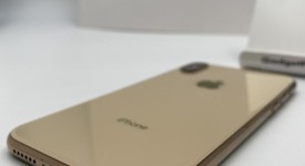 Fair
													Apple iPhone Xs - Unlocked, Gold, 256 GB, A1920, photo 4 of 7