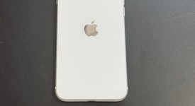 Good
													Apple iPhone SE 2nd Gen 2020 - Unlocked, White, 128 GB, A2275, photo 2 of 8