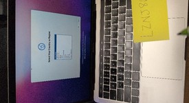 Good
													MacBook Pro 2016 (With Touch Bar) - 13" - Silver, 256 GB, 8 GB, photo 2 of 6
