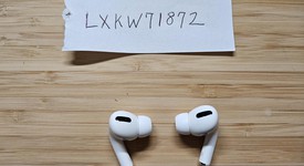Used
													Apple AirPods Pro 1st Gen - MagSafe Case, photo 4 of 9