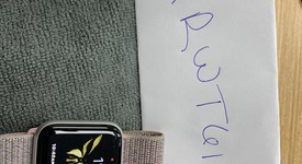 Good
													Apple Watch Series 4 40mm - Verizon, Silver, A1975 - Cellular, Aluminum, photo 1 of 3
