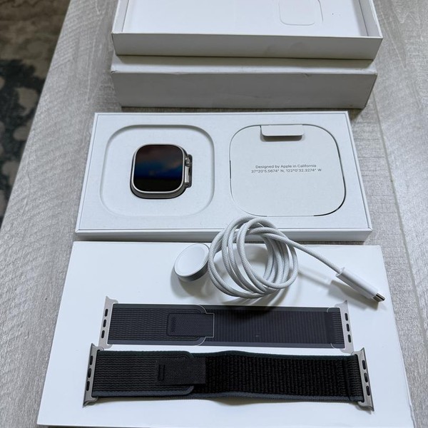 Apple Watch Ultra 2 49mm - Unlocked, Natural, A2986