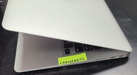 Good
													MacBook Air 2017 - 13" - I7, Silver, 128 GB, 4 GB, photo 4 of 8