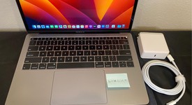 Good
													MacBook Air 2018 - 13" - I5, Gray, 512 GB, 16 GB, photo 2 of 9