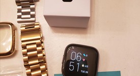 Mint
													Fitbit Versa 2 - Black, photo 4 of 10