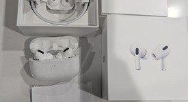 Used
													Apple AirPods Pro - MagSafe Case, photo 1 of 2