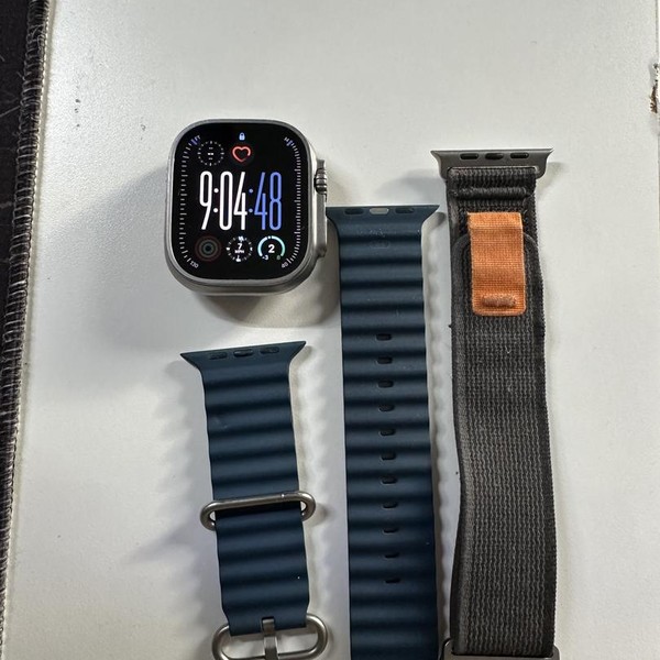 Apple Watch Ultra 49mm - Unlocked, Titanium, A2622