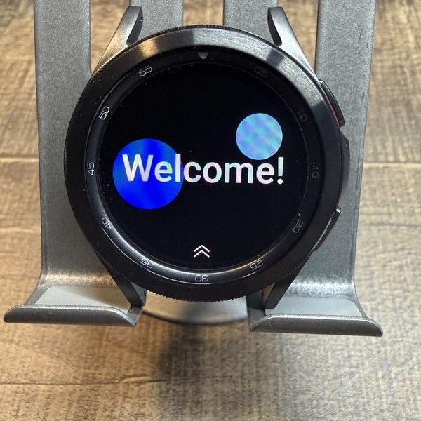 Samsung Galaxy Watch4 Classic - Wi-Fi, Black, 42mm