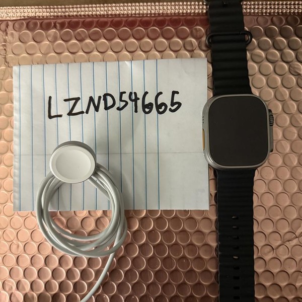 Apple Watch Ultra 49mm - Unlocked, Titanium, A2622