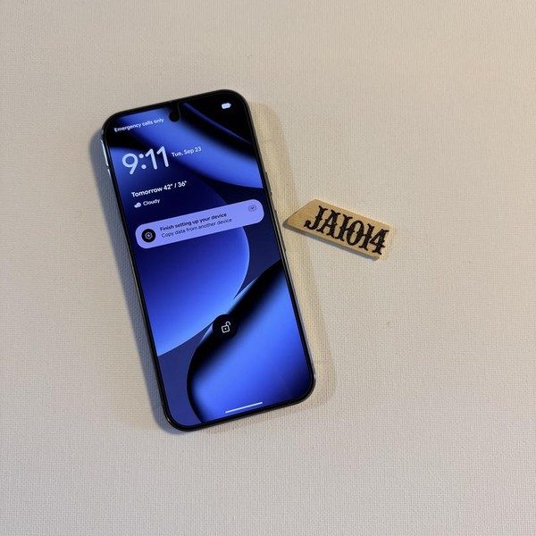Google Pixel 10 Pro - Unlocked, 128 GB, Moonstone, G4QUR